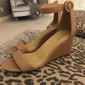 Naturalizer Nude Wedge Heels 6.5
